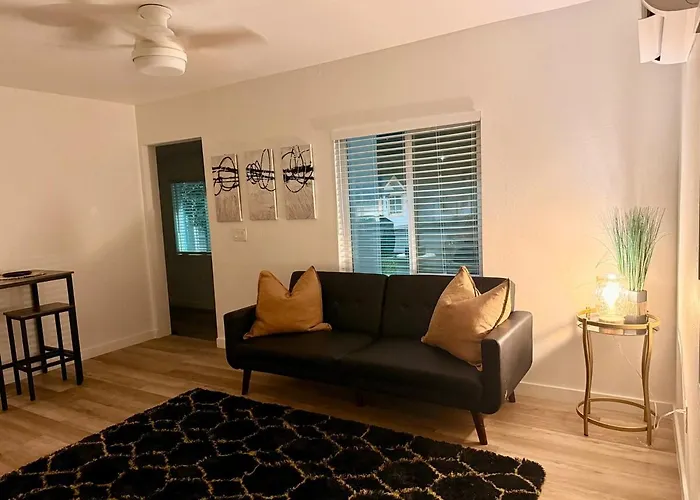 Azure Casita * Tempe